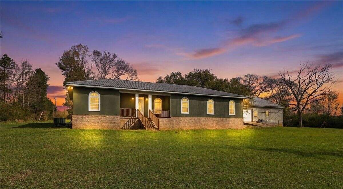 2 Acres of Land with Home for Sale in Columbia, Mississippi