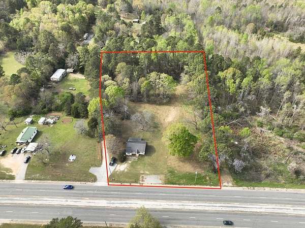 3.44 Acres of Improved Commercial Land for Sale in Abbeville, South Carolina