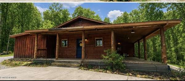 6.5 Acres of Land with Home for Sale in Oneida, Tennessee