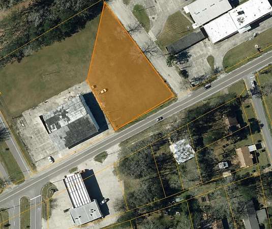 0.96 Acres of Commercial Land for Sale in Picayune, Mississippi