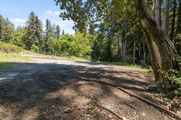 12 Acres of Recreational Land for Sale in Boulder Creek, California