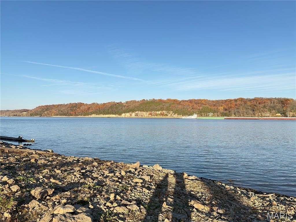 0.33 Acres of Residential Land for Sale in Winfield, Missouri