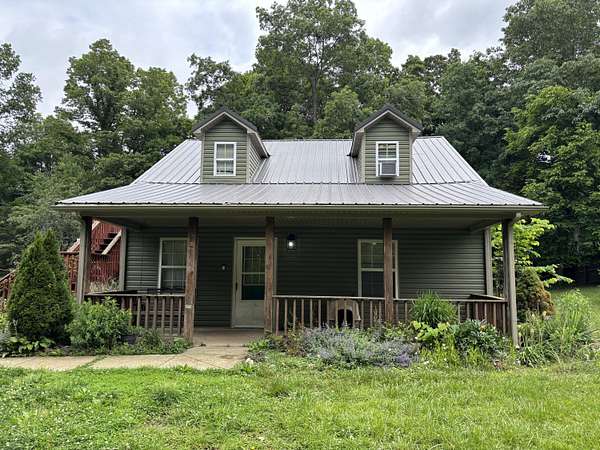 2.38 Acres of Land with Home for Sale in Mount Vernon, Kentucky
