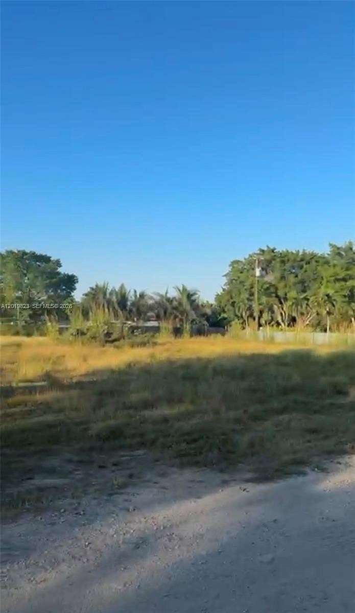 4.8 Acres of Land for Sale in Redland, Florida