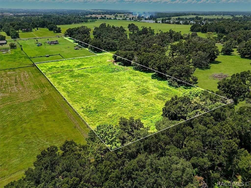5 Acres of Land with Home for Sale in Dade City, Florida