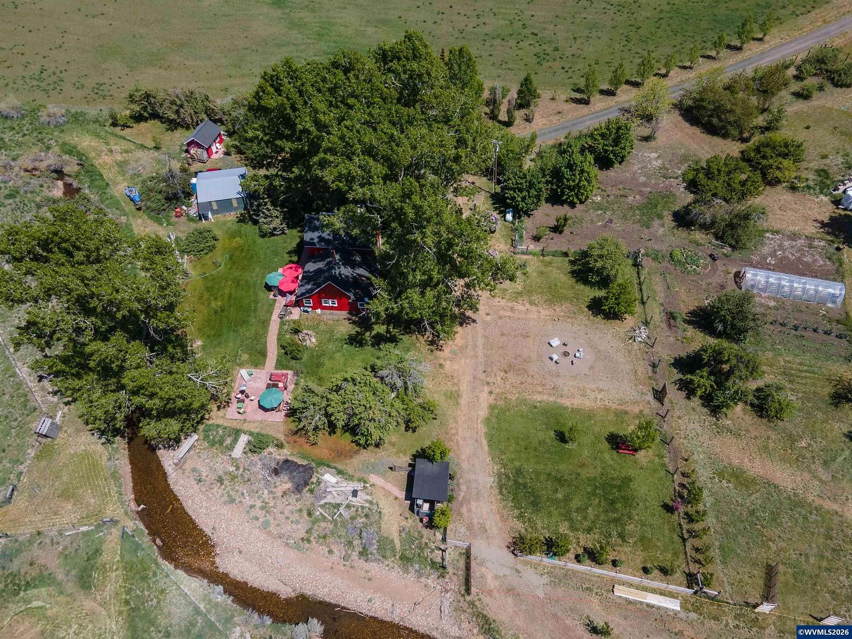 325 Acres of Land with Home for Sale in Lakeview, Oregon