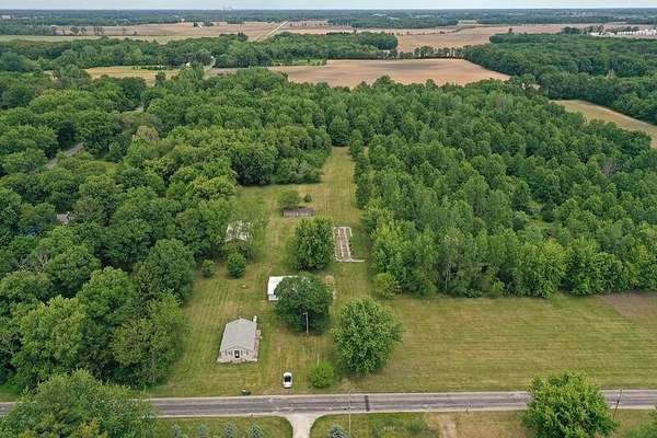 20 Acres of Land with Home for Sale in Rensselaer, Indiana