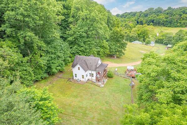 14.5 Acres of Land with Home for Sale in Columbia, Tennessee