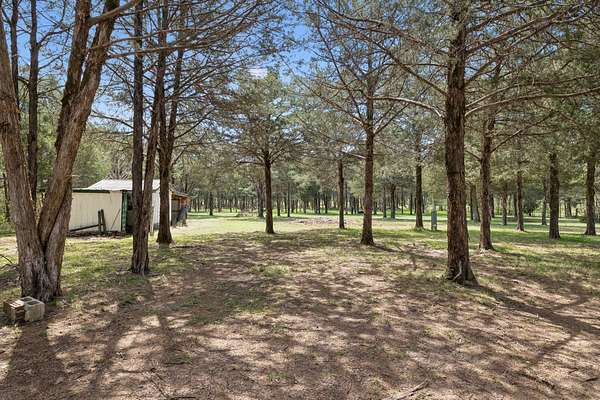 15.5 Acres of Land for Sale in Chapel Hill, Tennessee