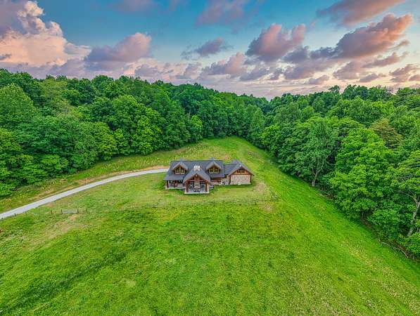 105 Acres of Recreational Land with Home for Sale in Lewisburg, Tennessee