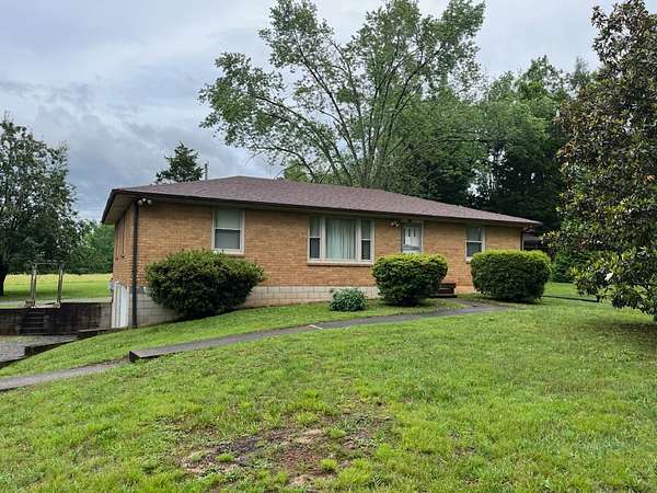 2 Acres of Land with Home for Sale in White House, Tennessee