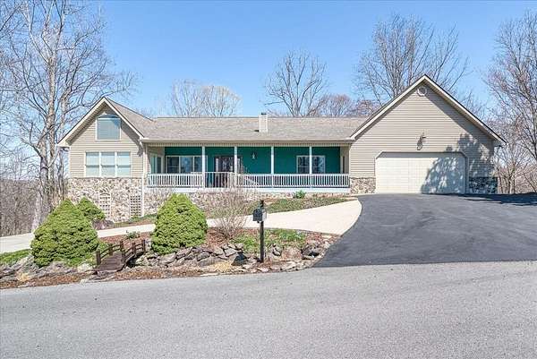 1.73 Acres of Land with Home for Sale in Byrdstown, Tennessee
