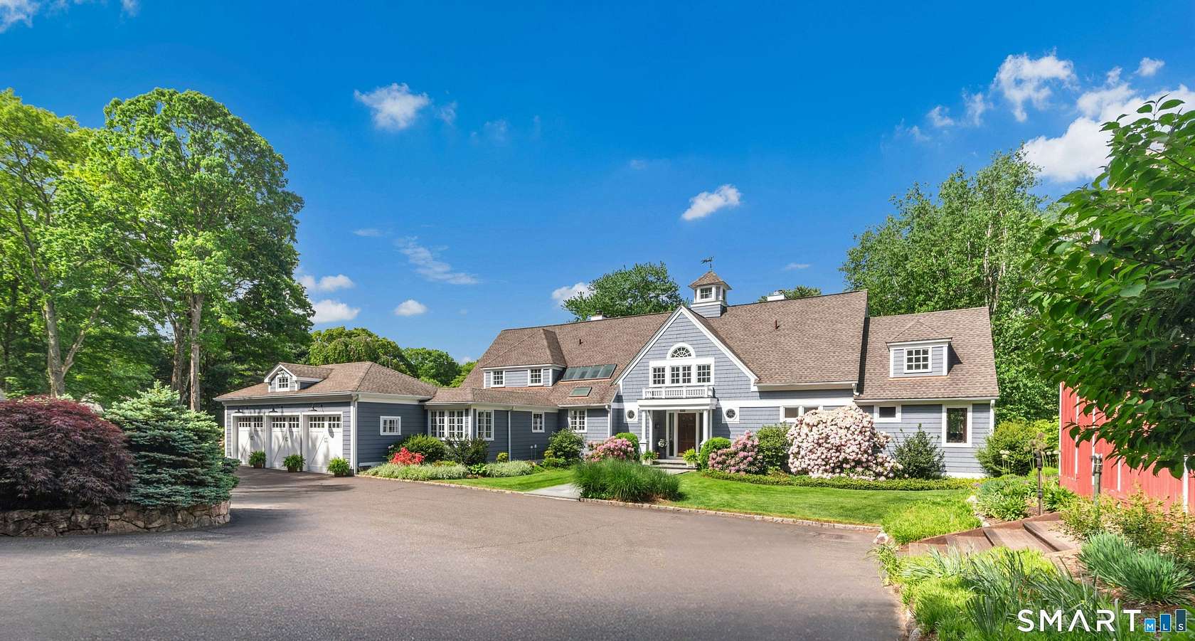 4.53 Acres of Land with Home for Sale in New Canaan, Connecticut