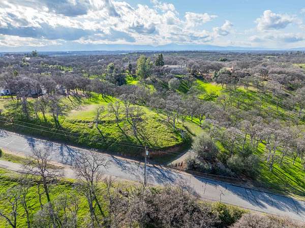 3 Acres of Residential Land for Sale in Red Bluff, California