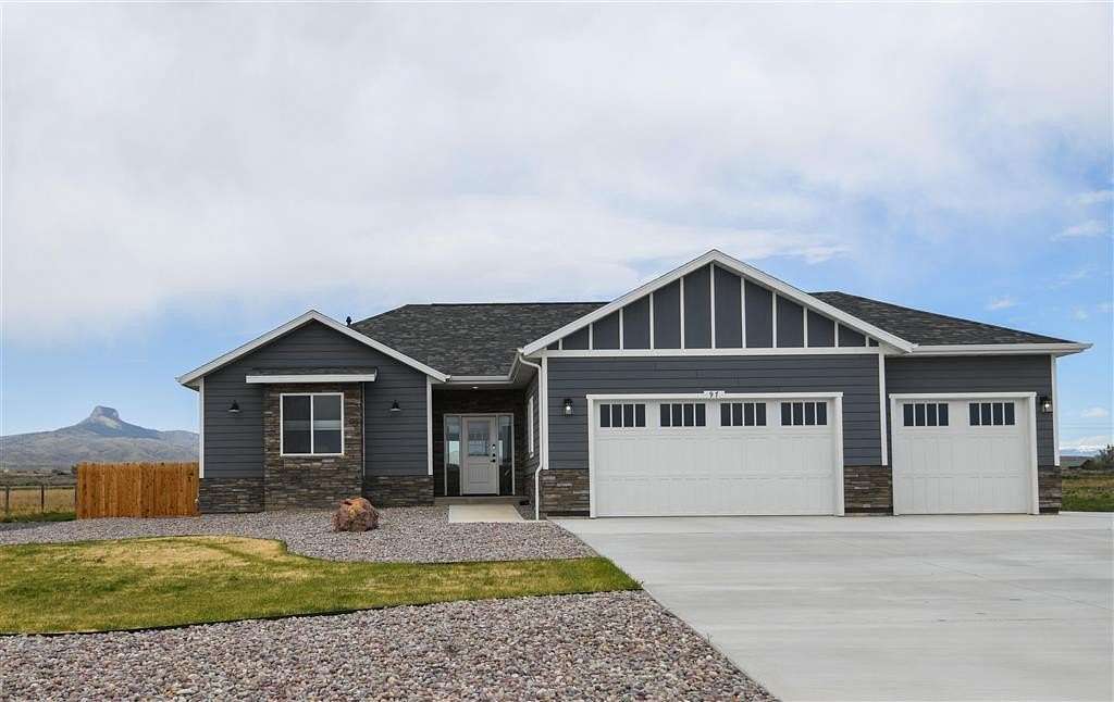 4.3 Acres of Land with Home for Sale in Powell, Wyoming