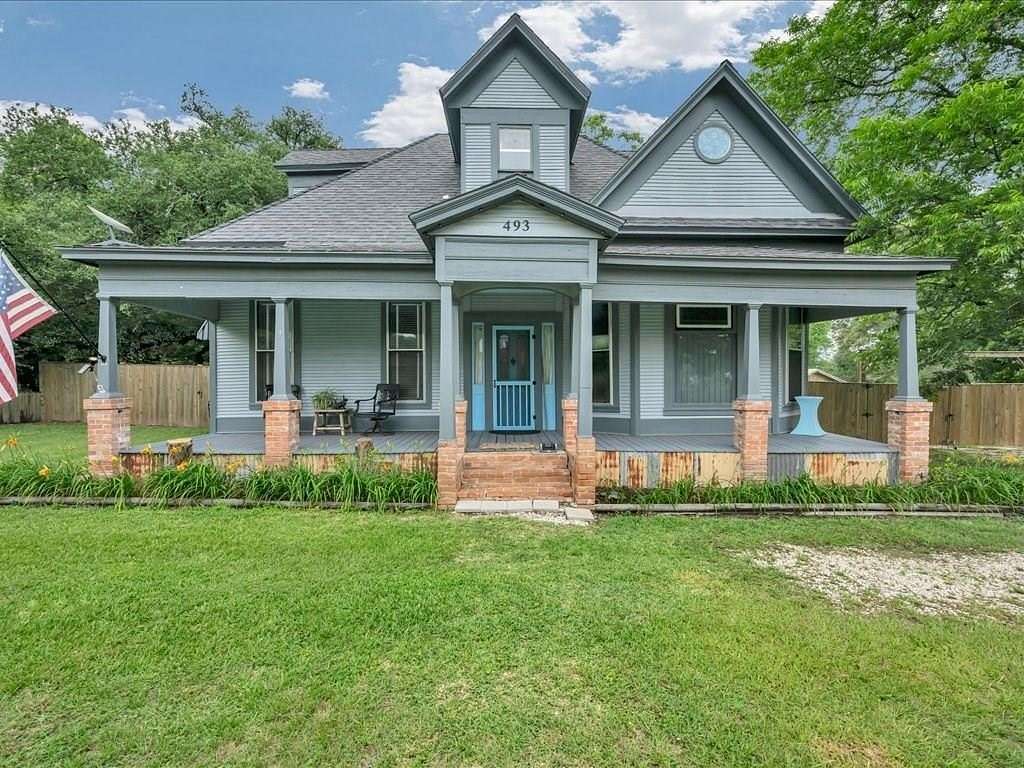 3.9 Acres of Land with Home for Sale in Groveton, Texas