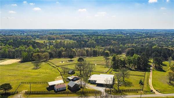 32 Acres of Agricultural Land with Home for Sale in Tallassee, Alabama