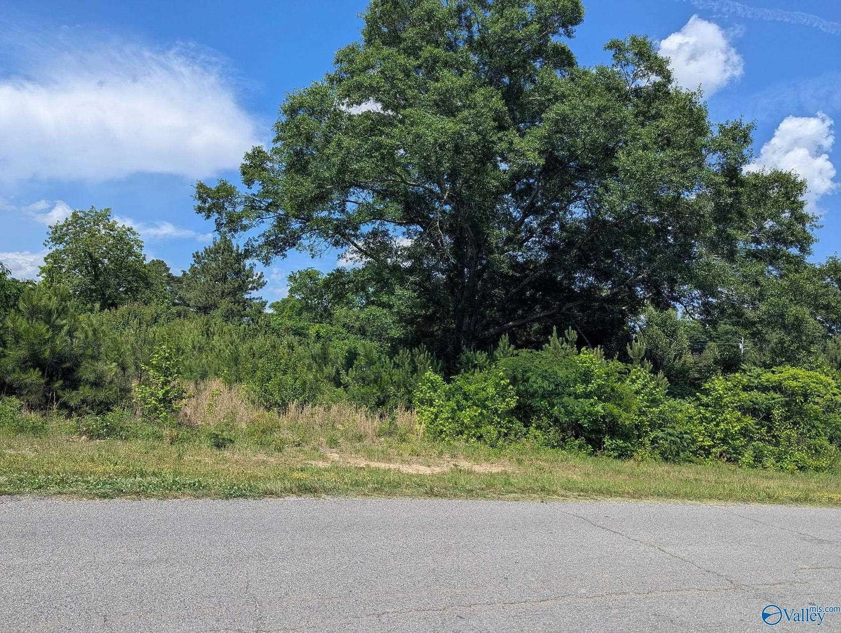0.55 Acres of Land for Sale in Boaz, Alabama