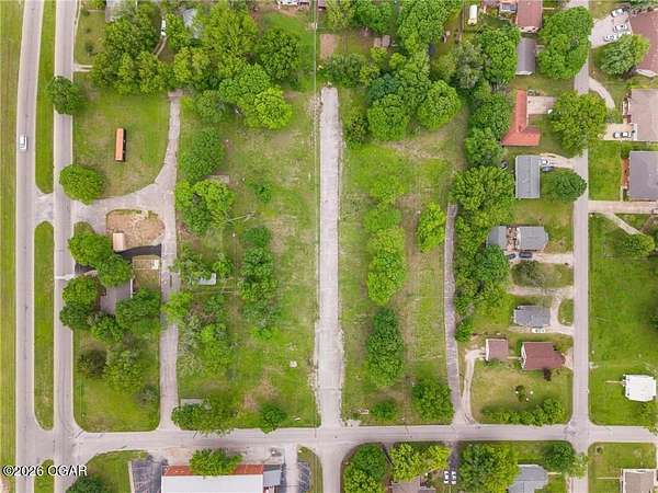 4 Acres of Residential Land for Sale in Fort Scott, Kansas