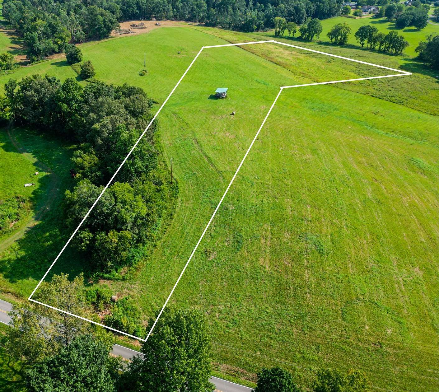 5 Acres of Residential Land for Sale in Springfield, Tennessee