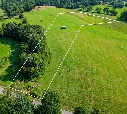 5 Acres of Residential Land for Sale in Springfield, Tennessee