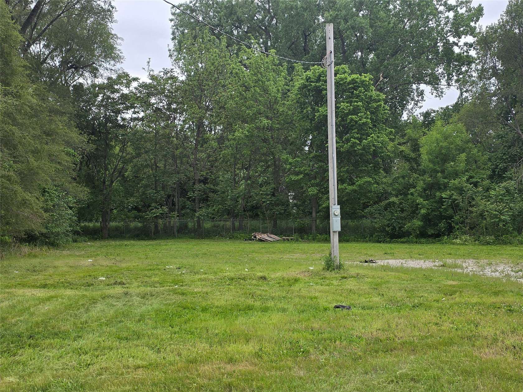 0.86 Acres of Mixed-Use Land for Sale in Des Moines, Iowa