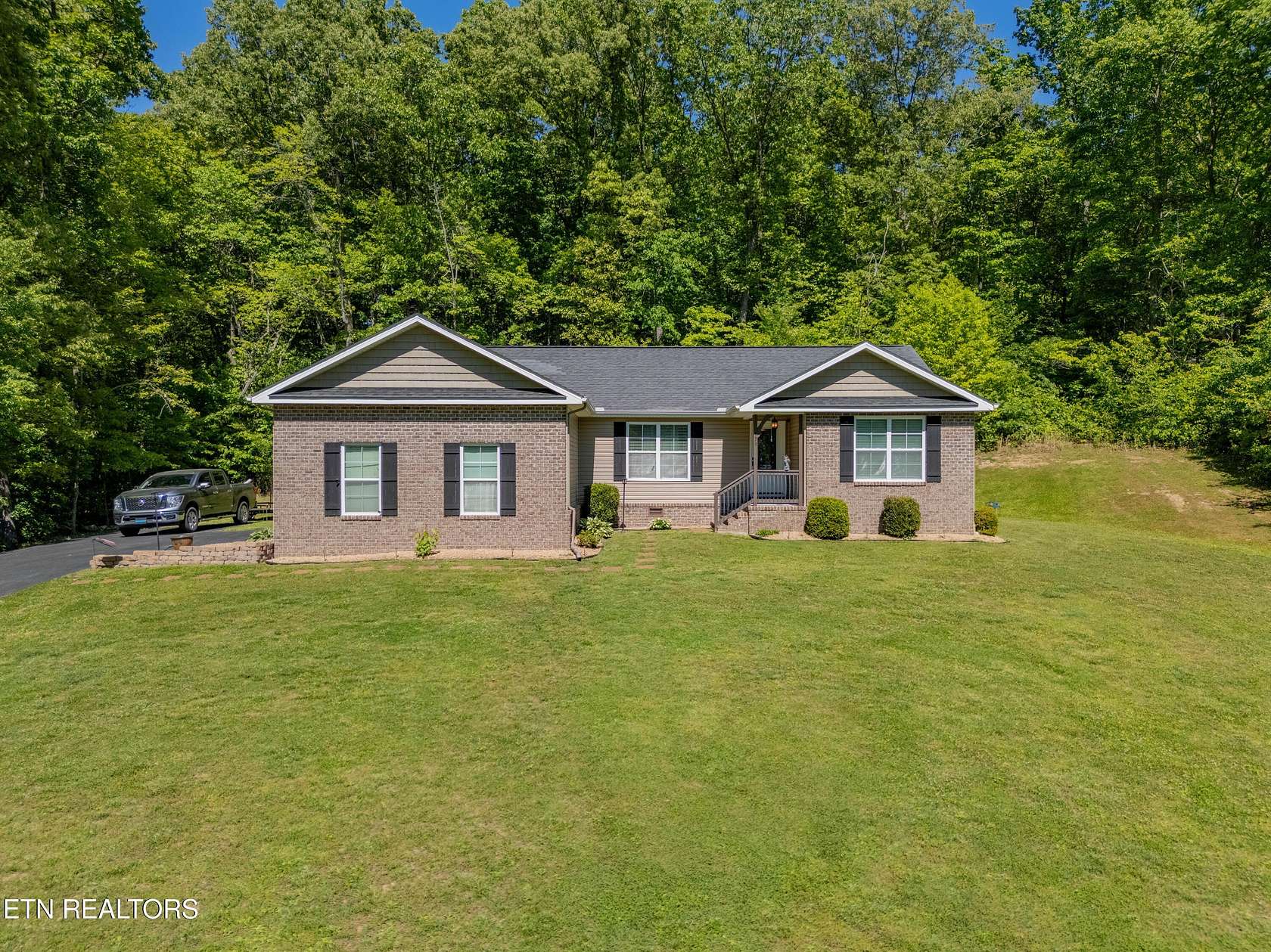 2.5 Acres of Land with Home for Sale in Crossville, Tennessee