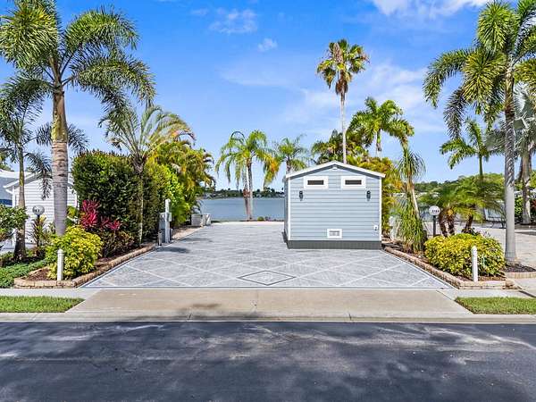 Residential Land for Sale in Naples, Florida