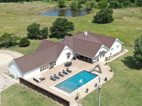 49 Acres of Land with Home for Sale in Ardmore, Oklahoma