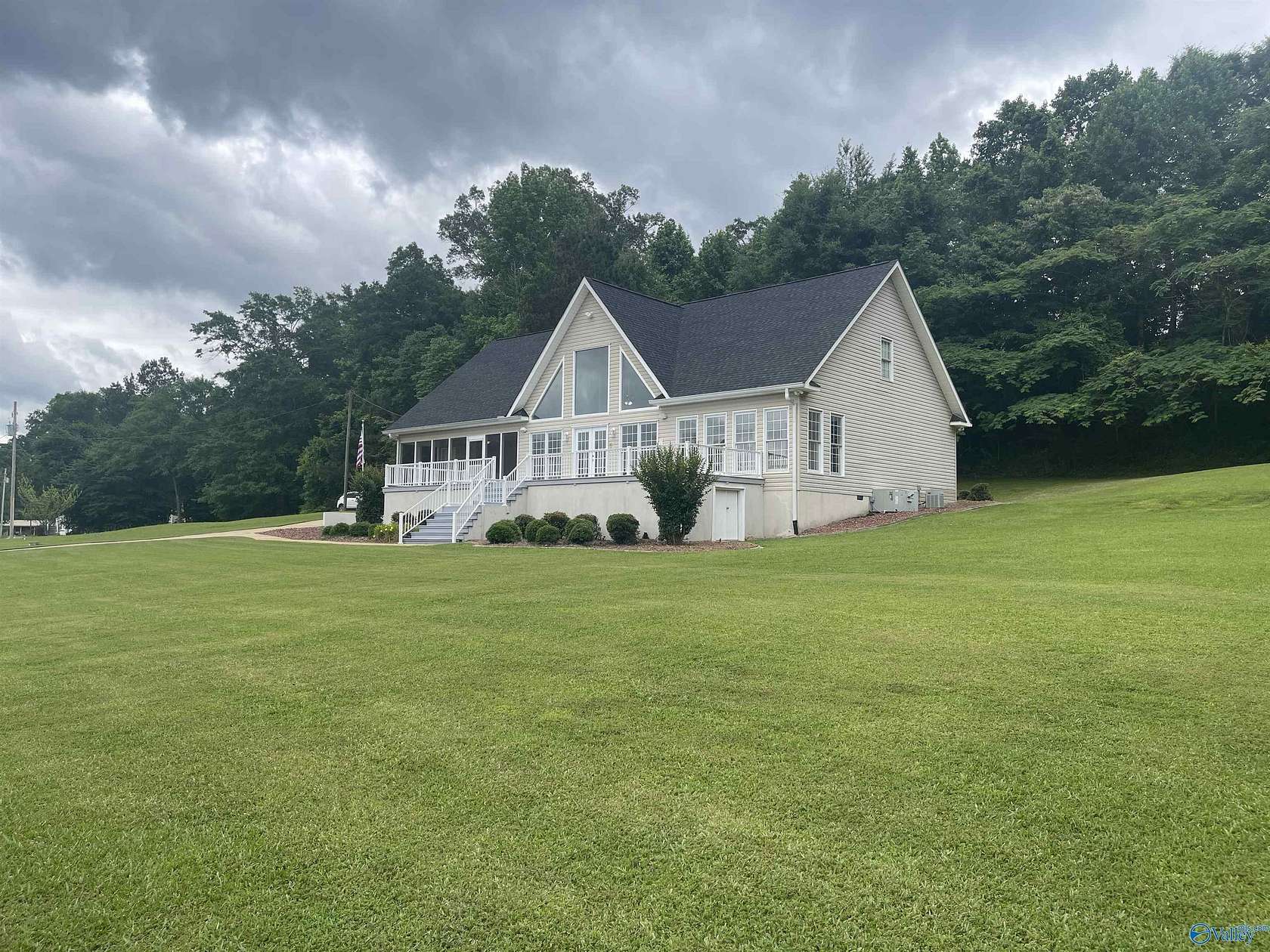 2.43 Acres of Land with Home for Sale in Gadsden, Alabama