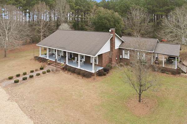 6 Acres of Land with Home for Sale in Hattiesburg, Mississippi