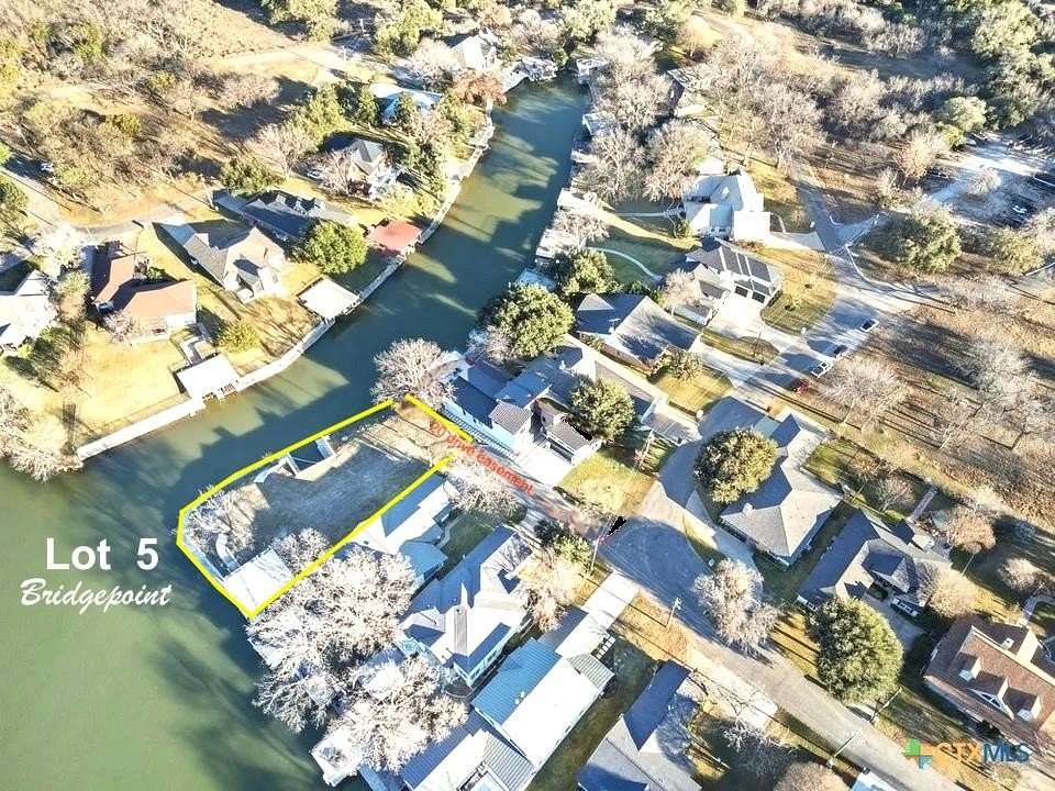 0.27 Acres of Residential Land for Sale in Kingsland, Texas