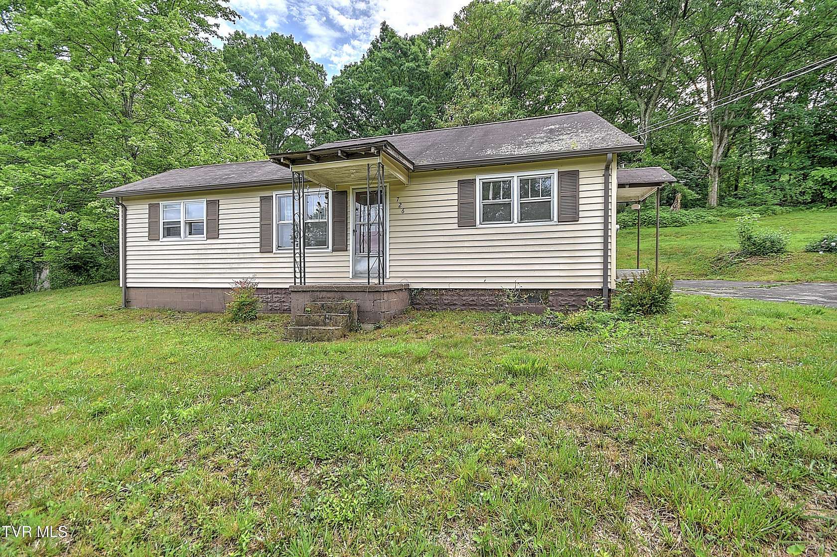 1.73 Acres of Land with Home for Sale in Mount Carmel, Tennessee