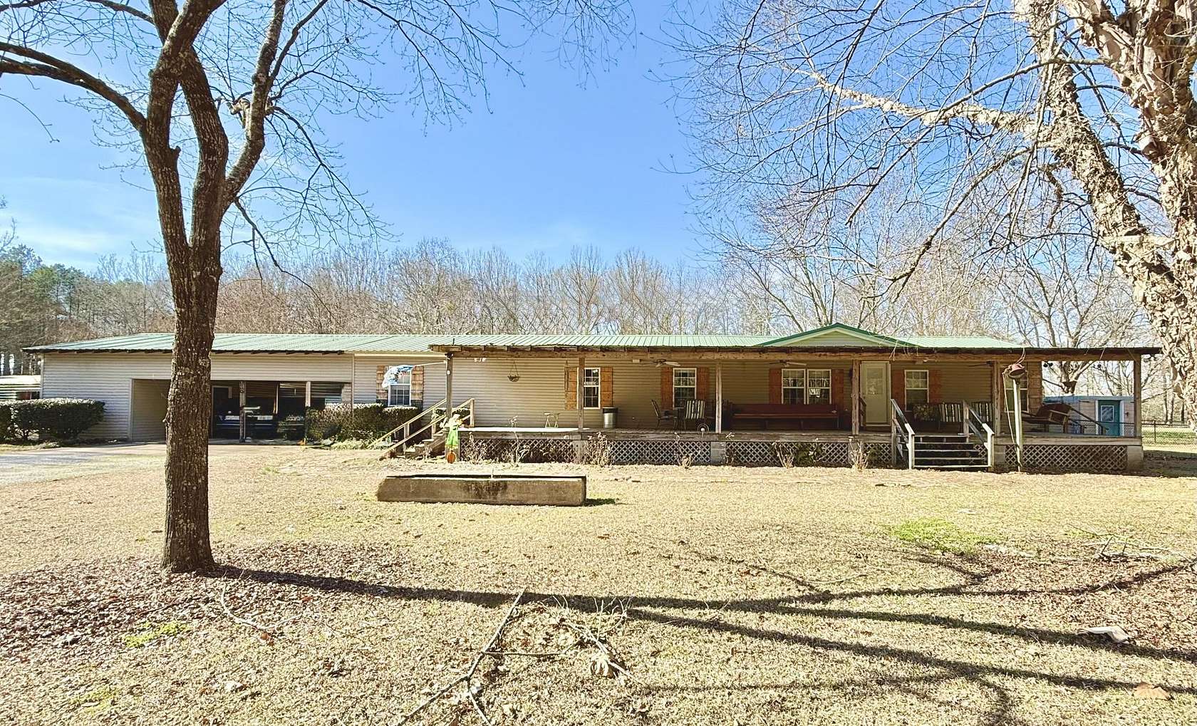 16 Acres of Land with Home for Sale in Caledonia, Mississippi