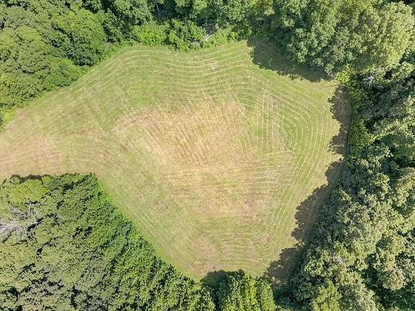 30.5 Acres of Recreational & Residential Land for Sale in Indian Mound, Tennessee
