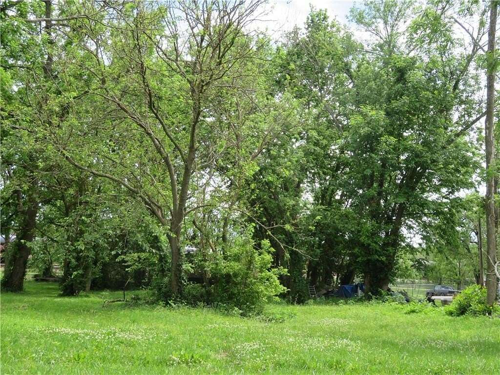 0.16 Acres of Residential Land for Sale in Osawatomie, Kansas
