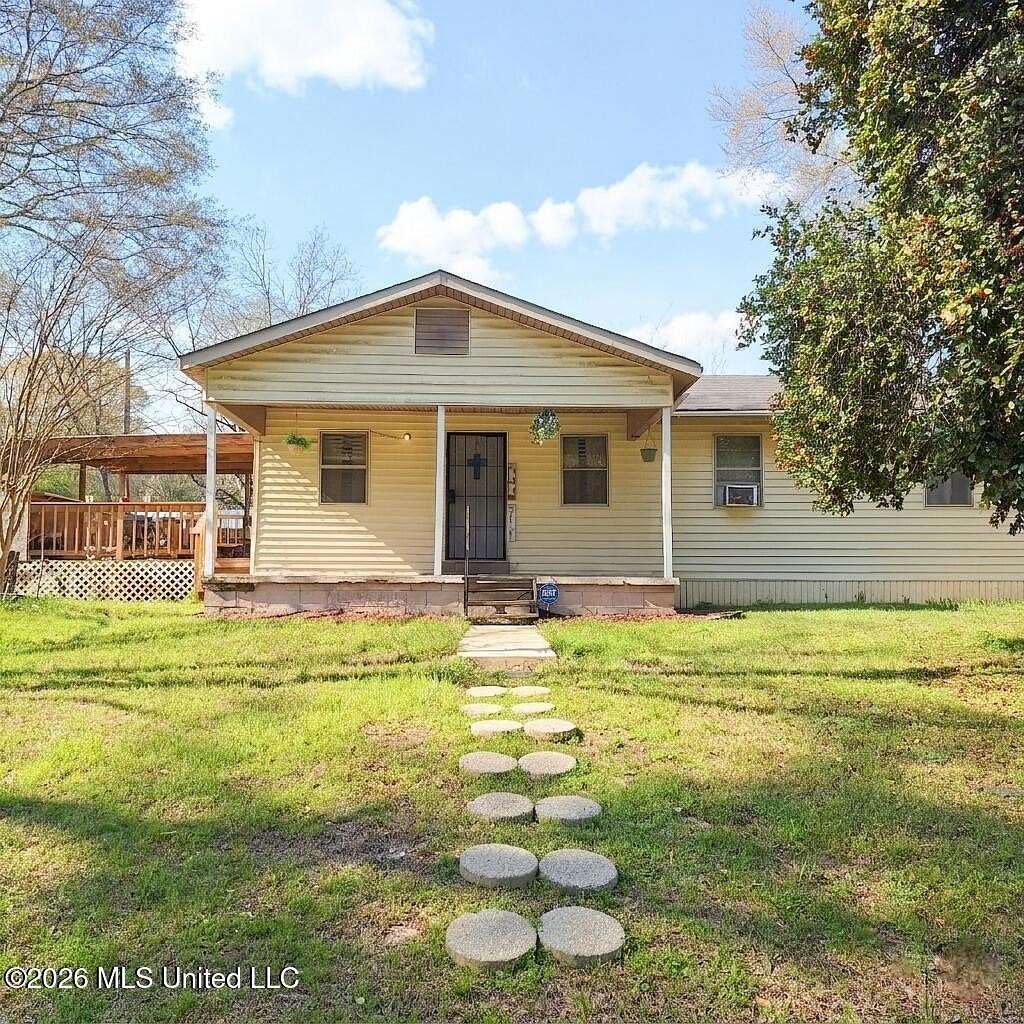 3 Acres of Land with Home for Sale in Newton, Mississippi