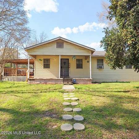 3 Acres of Land with Home for Sale in Newton, Mississippi