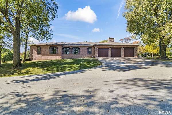 7.2 Acres of Land with Home for Sale in New Berlin, Illinois