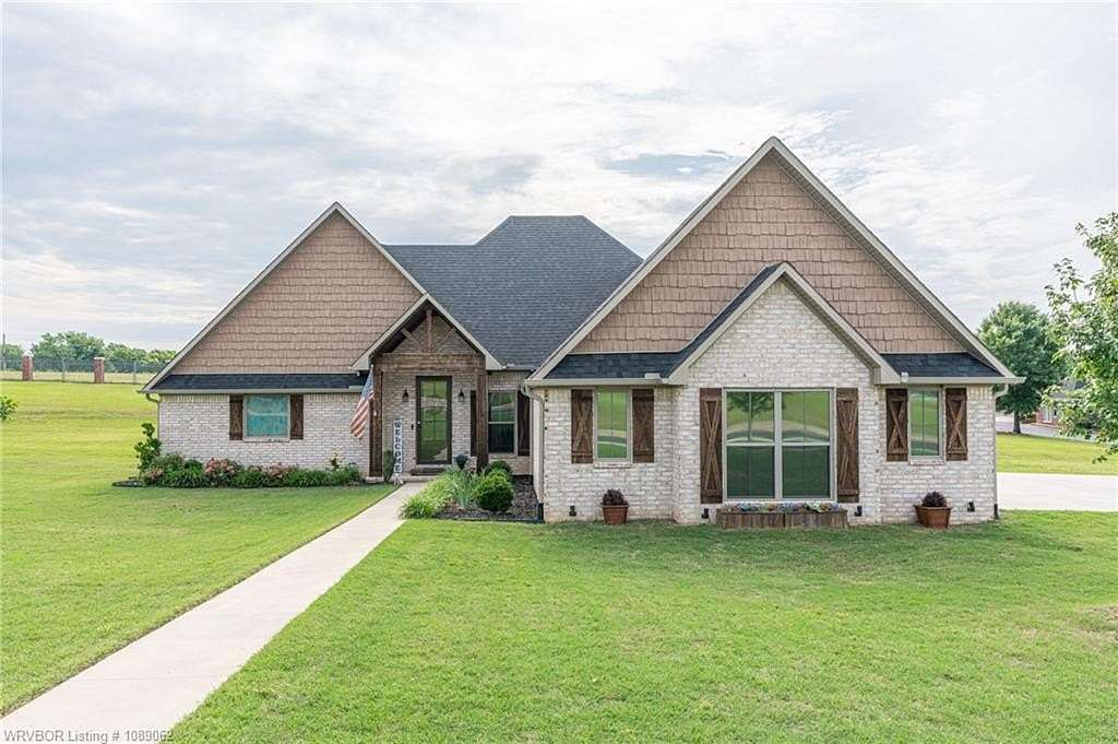 1.85 Acres of Land with Home for Sale in Van Buren, Arkansas
