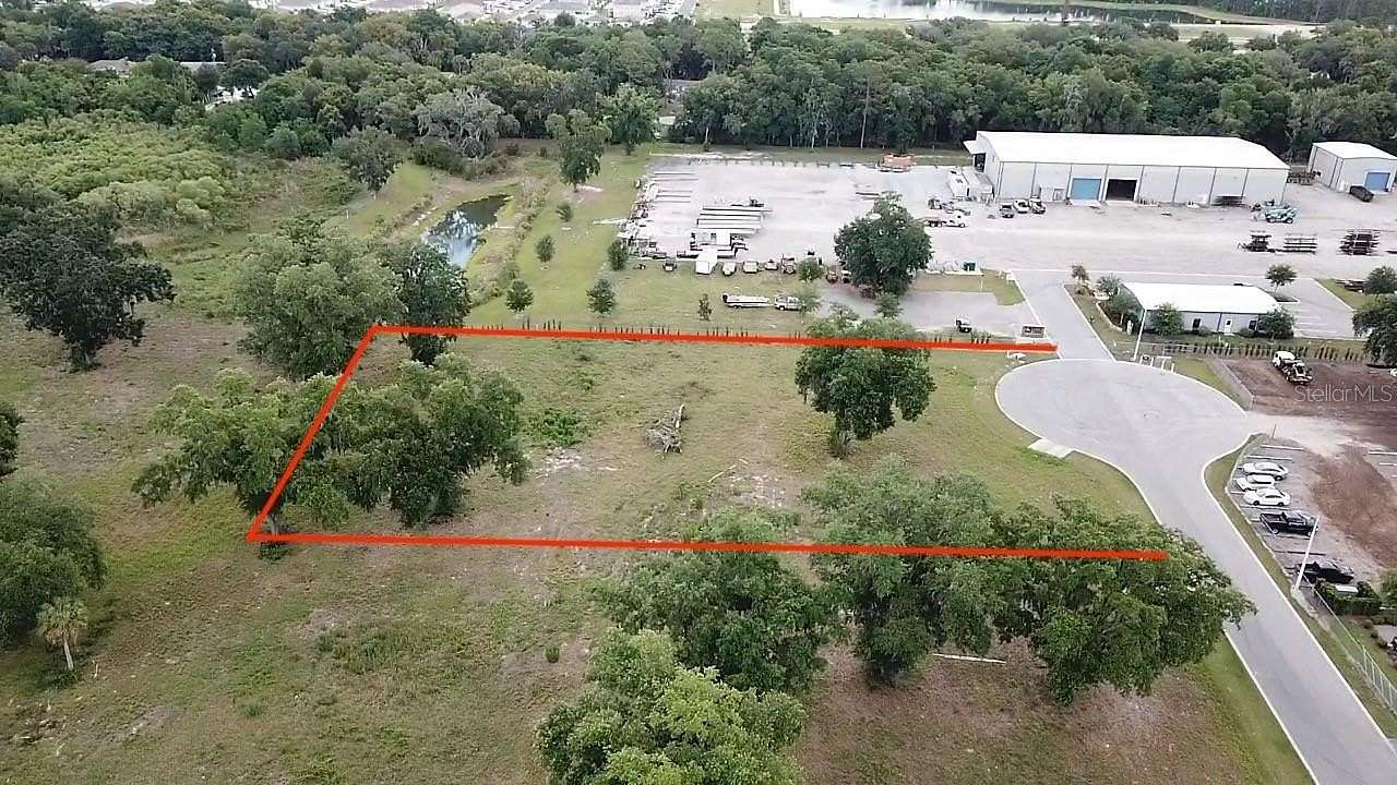 1.4 Acres of Commercial Land for Sale in Umatilla, Florida