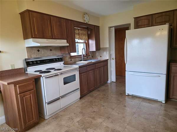 3.29 Acres of Land with Home for Sale in Barberton, Ohio