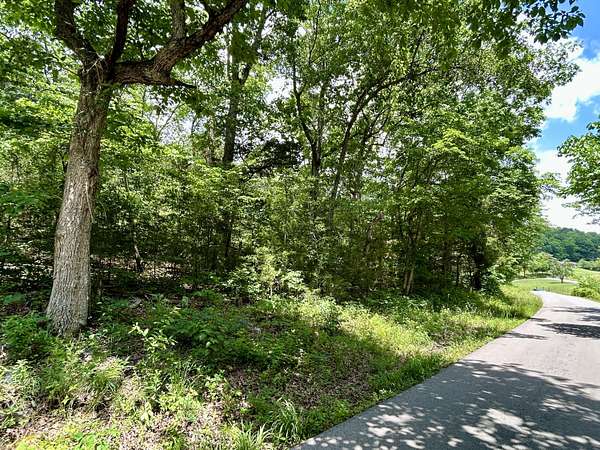 22.8 Acres of Recreational & Residential Land for Sale in Somerset, Kentucky