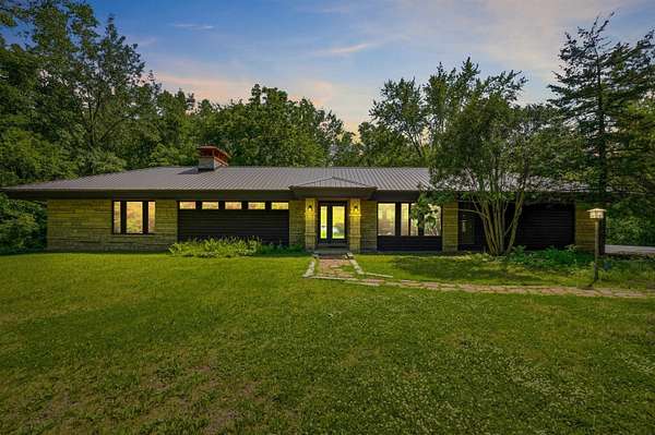 3.34 Acres of Land with Home for Sale in East Dubuque, Illinois