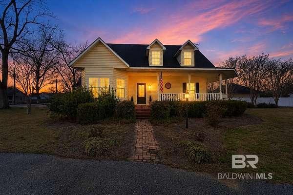 1.5 Acres of Land with Home for Sale in Monroeville, Alabama