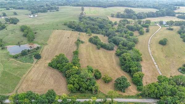 10.6 Acres of Recreational & Residential Land for Sale in Polo, Missouri
