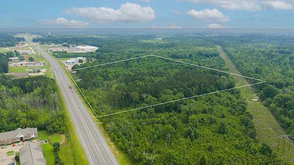 33.2 Acres of Mixed-Use Land for Sale in Magnolia, Arkansas