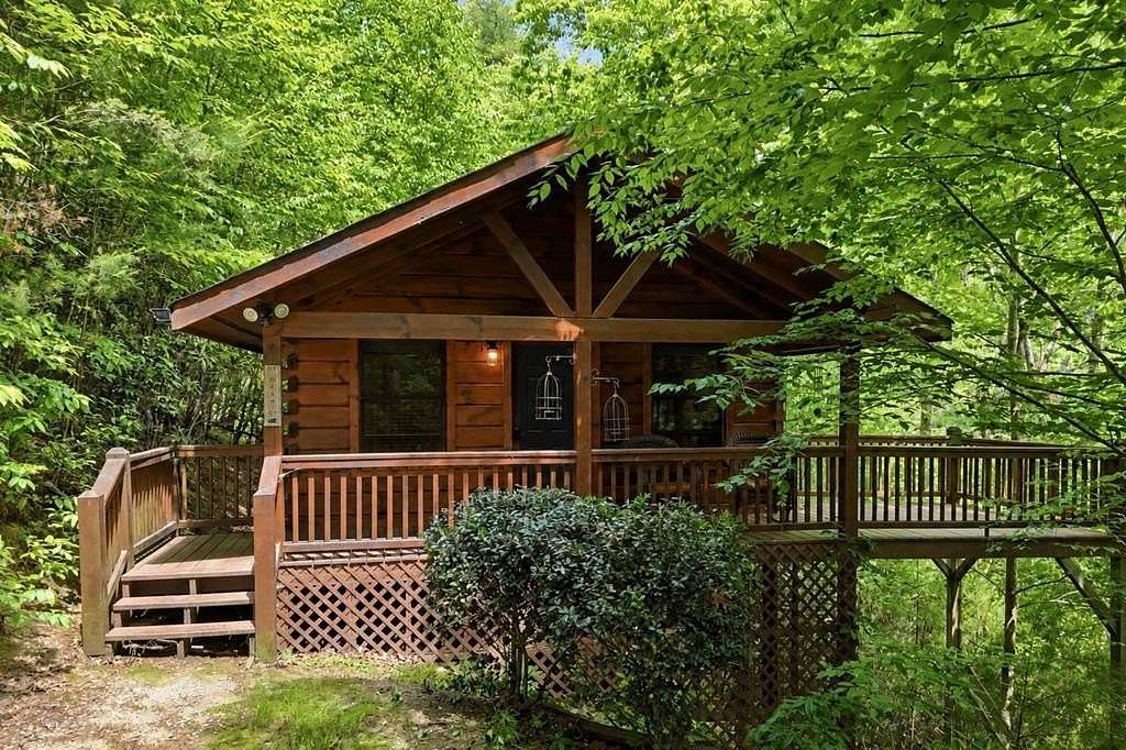 0.7 Acres of Land with Home for Sale in Blue Ridge, Georgia