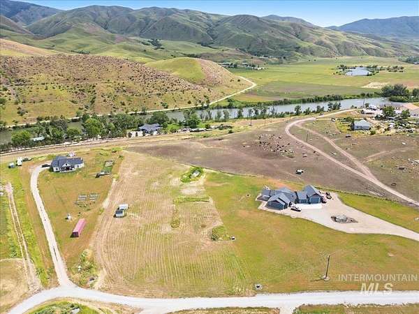 2.26 Acres of Residential Land for Sale in Horseshoe Bend, Idaho