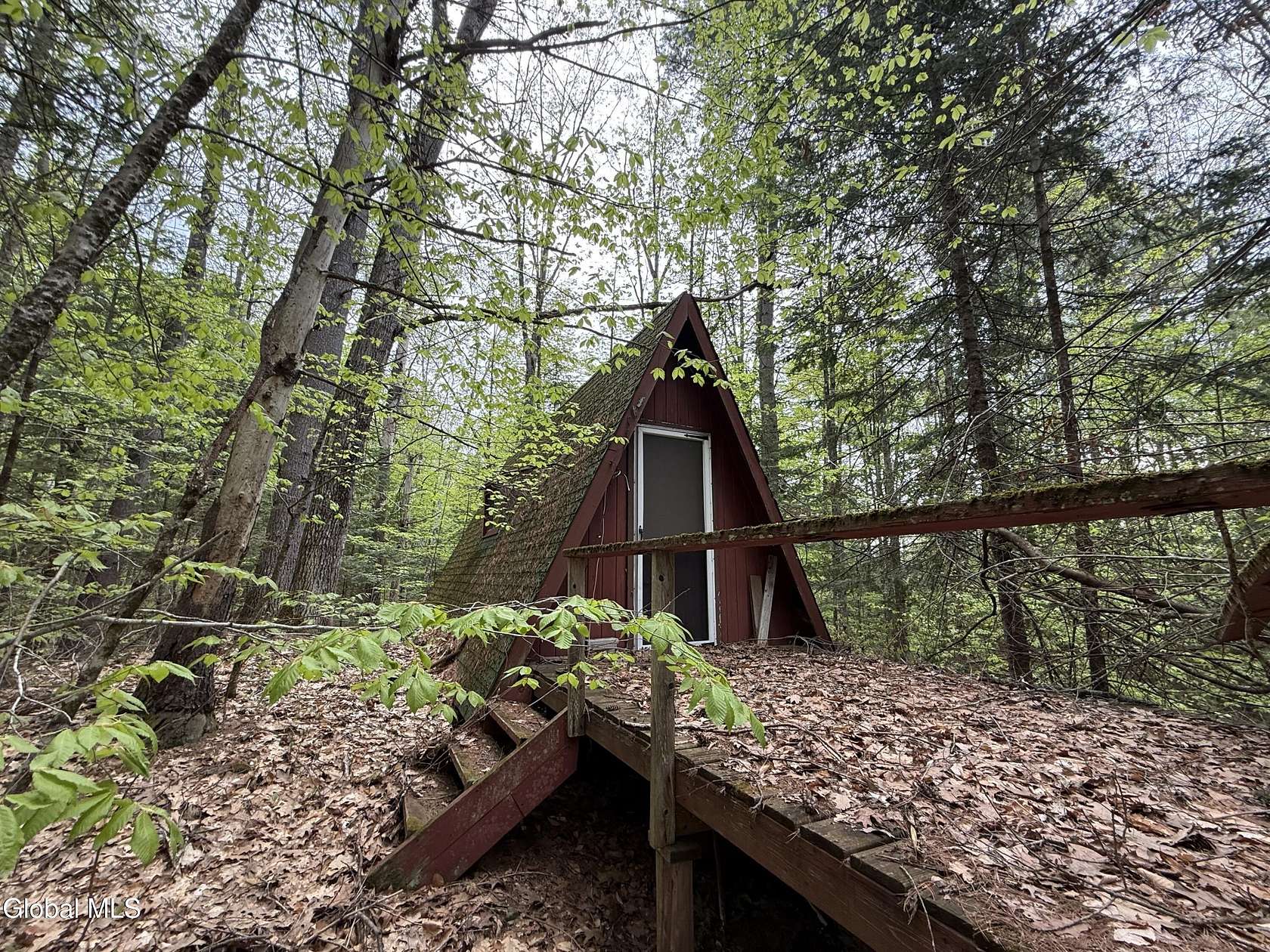 1.38 Acres of Land with Home for Sale in Brant Lake, New York